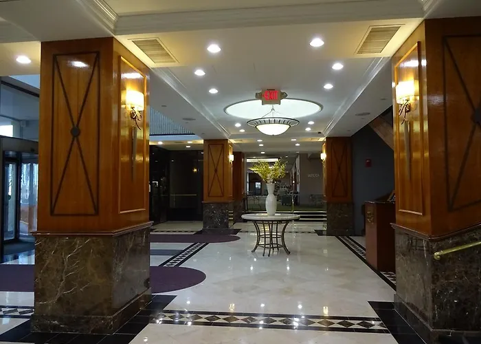 Empire Meadowlands Hotel